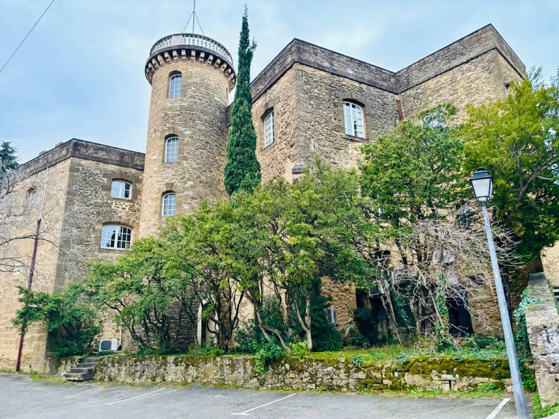 Le château de Rochegude
